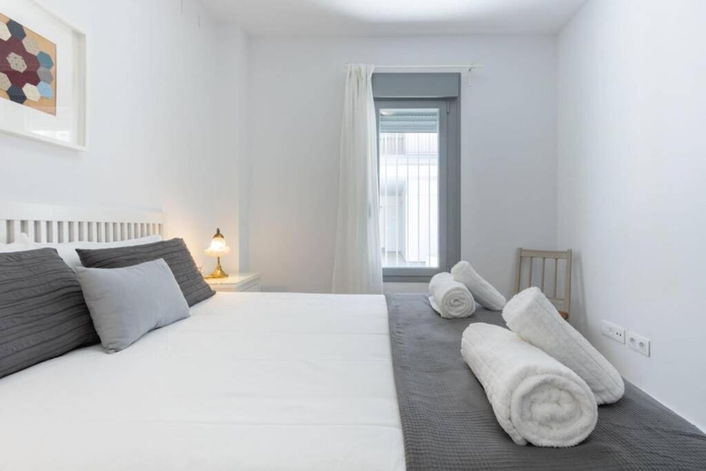 Triana Pages Oasis By Valcambre Apartment Seville Exterior photo