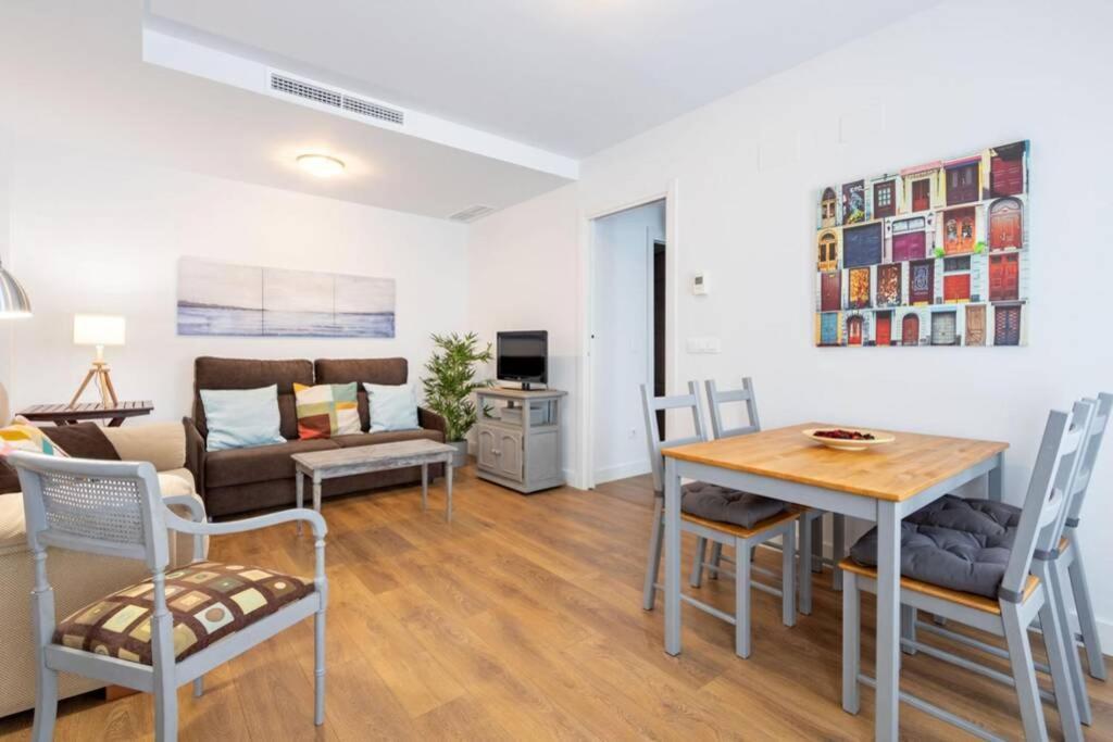 Triana Pages Oasis By Valcambre Apartment Seville Exterior photo