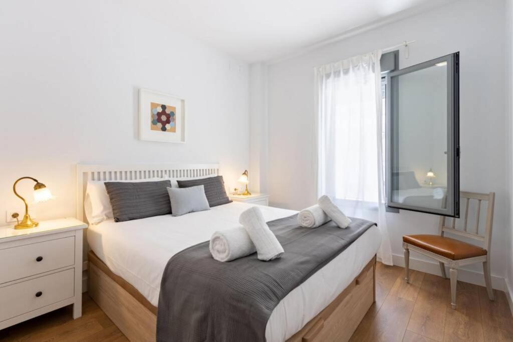 Triana Pages Oasis By Valcambre Apartment Seville Exterior photo